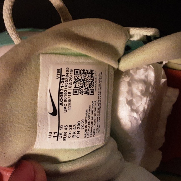 Nike Air Max 270 React in Teal and Beige Size 11. - Picture 5 of 14